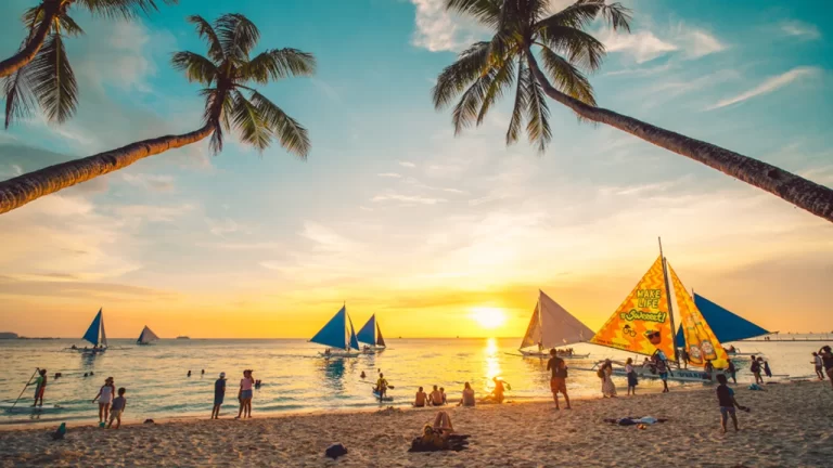 Paraw sailboats at sunset on White Beach